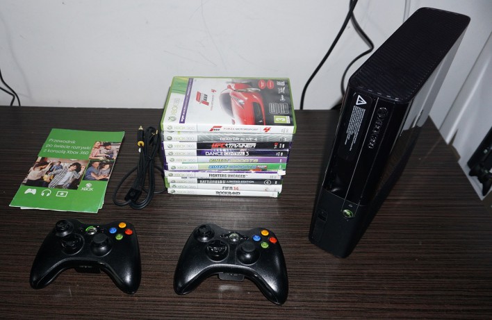 Konsola Xbox 360E 250GB