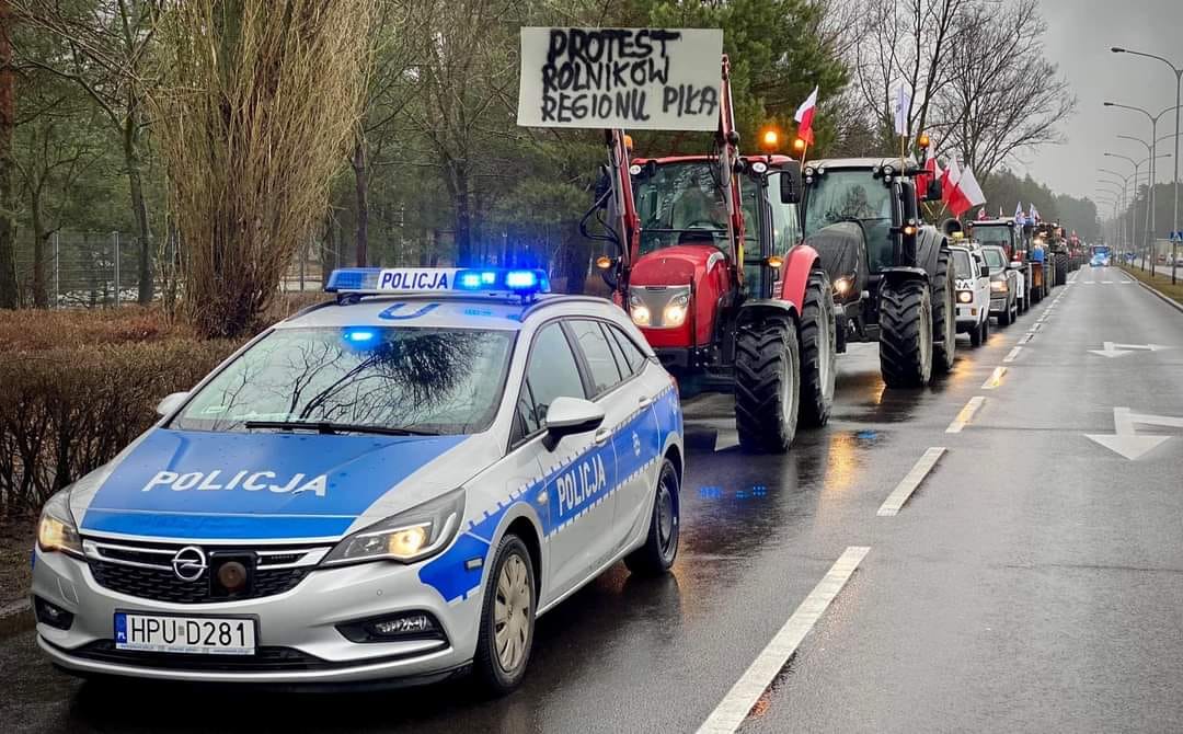 Rolnicy spowolnią ruch w rejonie ronda Dmowskiego